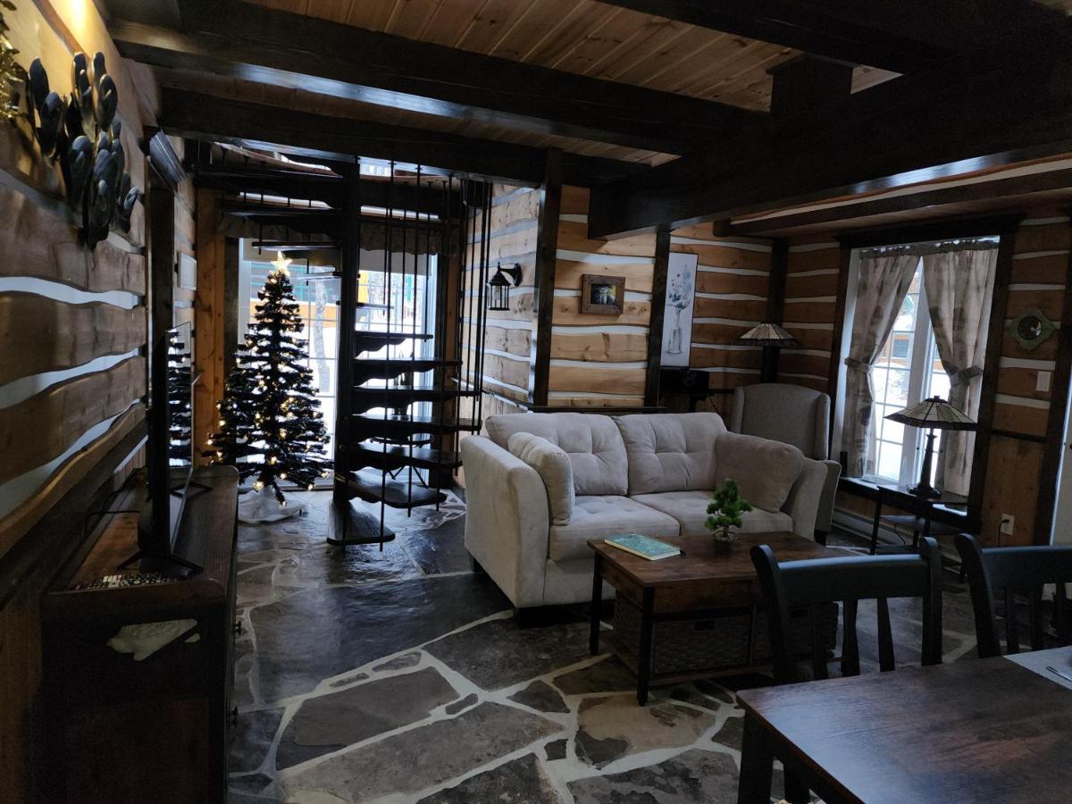 ホテル Domaine Riviere Sacacomie サン・タレクシ・デ・モン エクステリア 写真